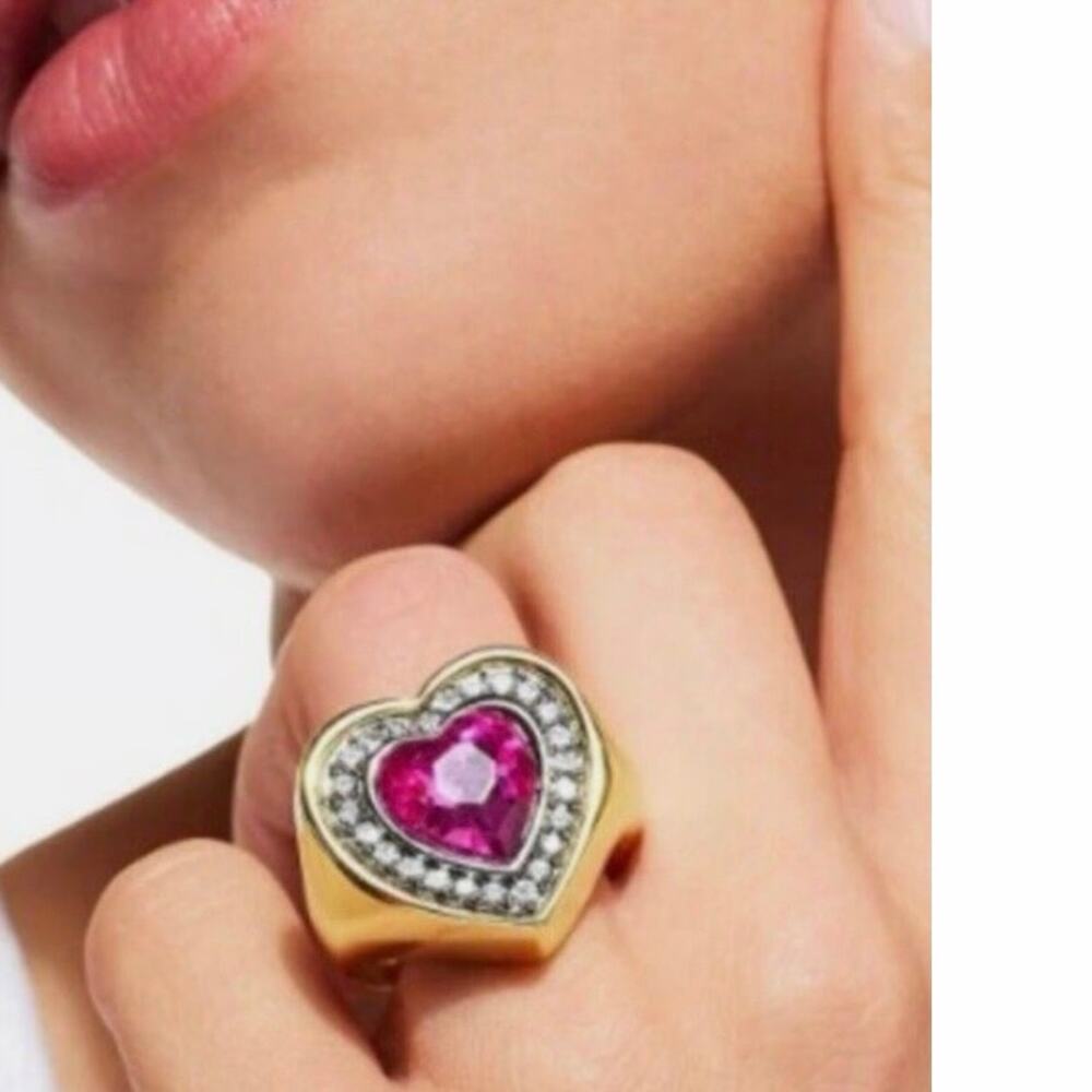 Kurt Geiger London fuchsia color NWT Heart Halo Cocktail Ring KG ring box size 7